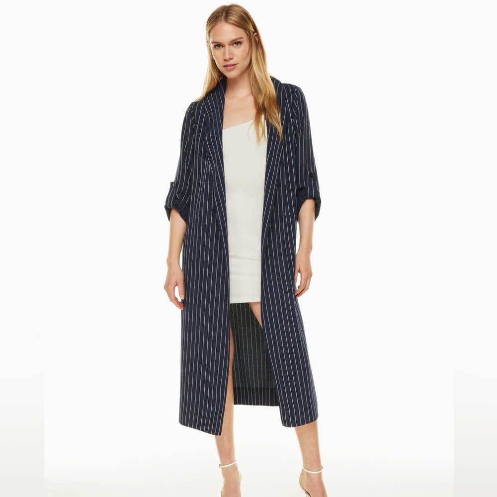 Aritzia Babaton New Kahlo Robe XS